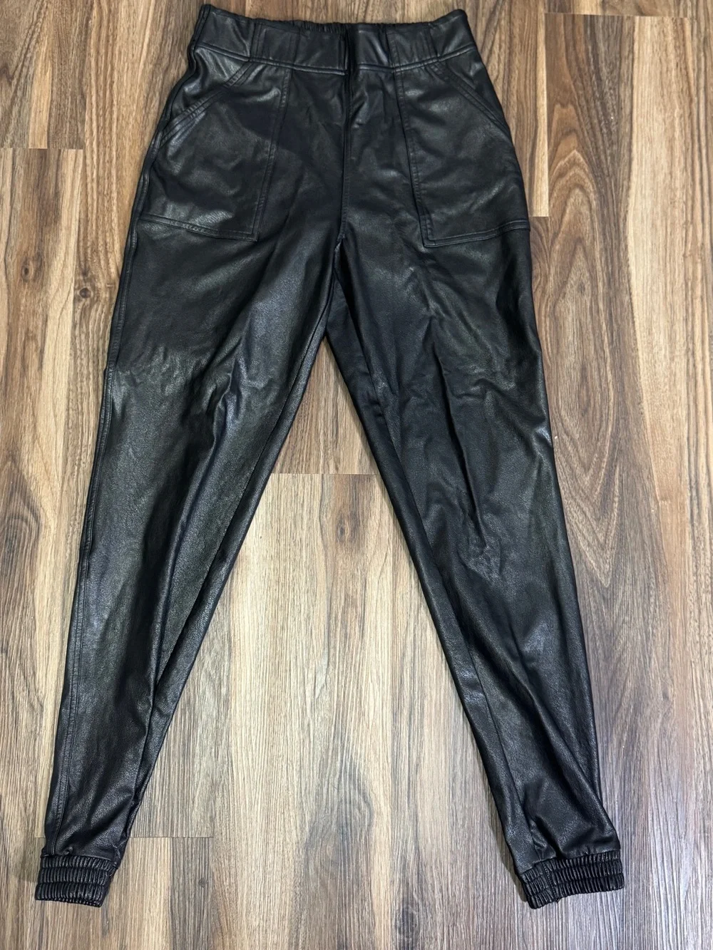 SPANX Black Faux Leather Women’s Joggers Sz. XS Like New - Picture 2 of 9